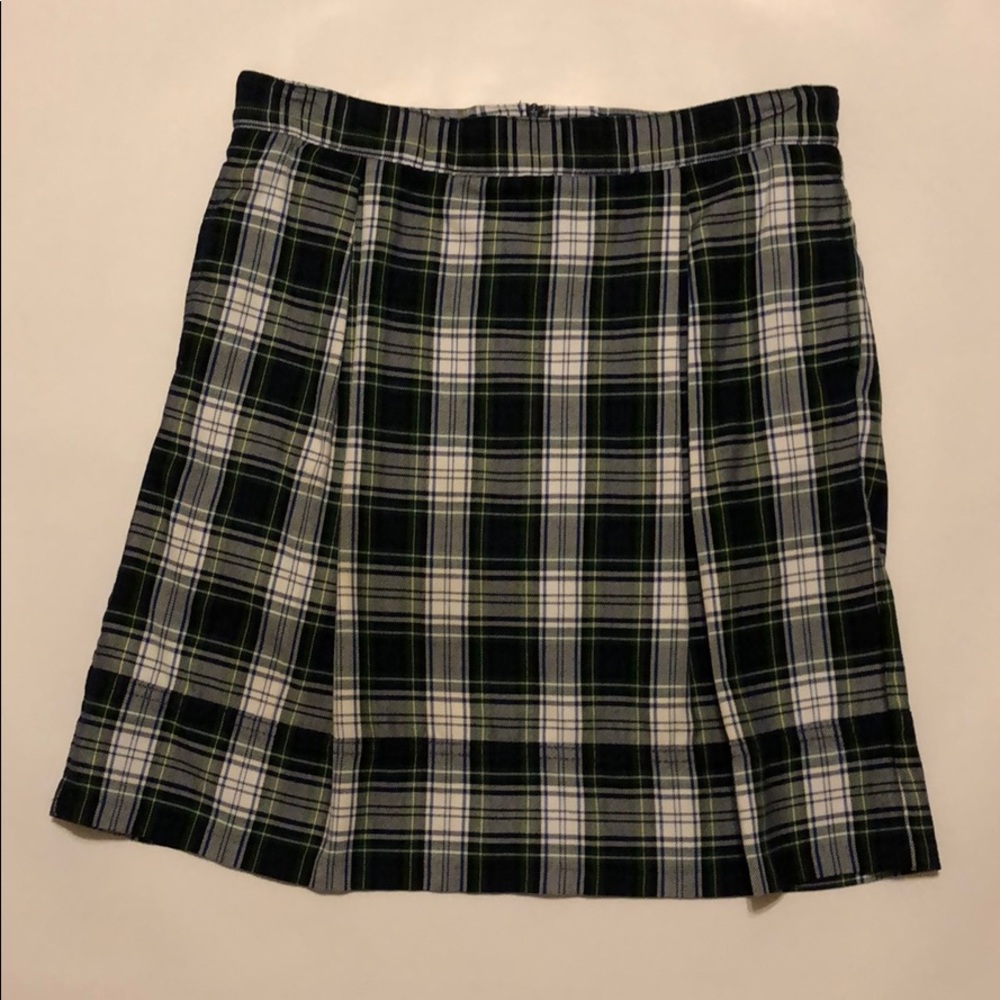Four Lands End girls uniform skort.